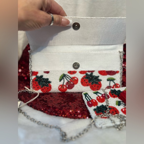 🍓🍒VIRAL SOL and MER Beaded Flap Cherry & Strawberry Clutch & Coin Pouch🍓🍒NWT - Picture 12 of 17